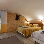 De Pascal Et Virginie Apartamento Ponet-et-Saint-Auban